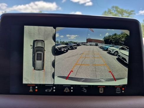 Used 2024 Chevrolet Tahoe High Country w/ Advanced Technology Package AWD/4WD image 30