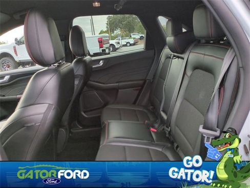 Used 2025 Ford Escape ST-Line image 15