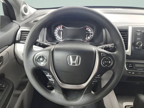 Used 2016 Honda Pilot LX image 25