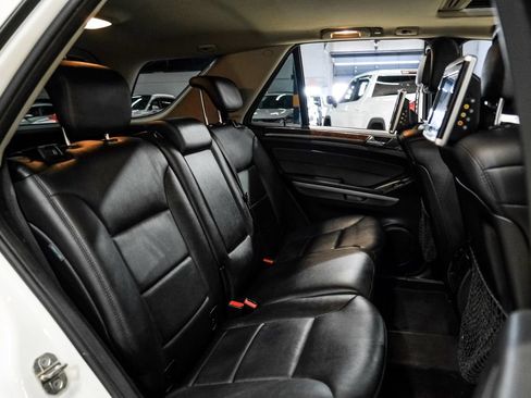 Used 2011 Mercedes-Benz ML 350 4MATIC image 39