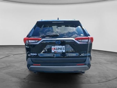 Used 2020 Toyota RAV4 Limited w/ Limited Grade Weather Package AWD/4WD image 7