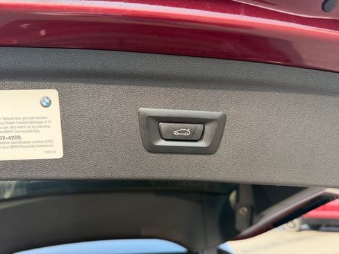 Used 2023 BMW iX xDrive50 w/ Ultimate Package 2 AWD/4WD image 20
