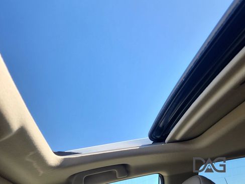 Used 2023 Toyota 4Runner Limited image 32