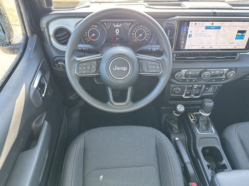 New 2026 Jeep Gladiator Sport image 14