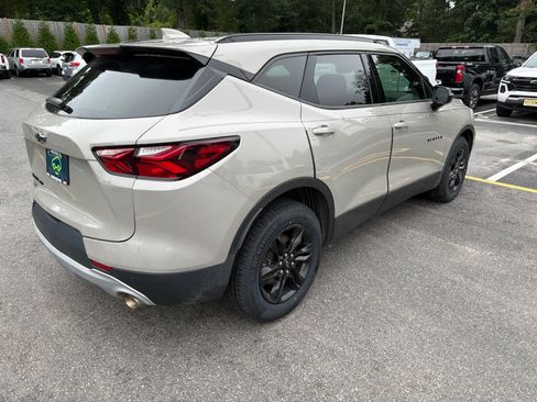 Certified 2021 Chevrolet Blazer LT AWD/4WD image 3