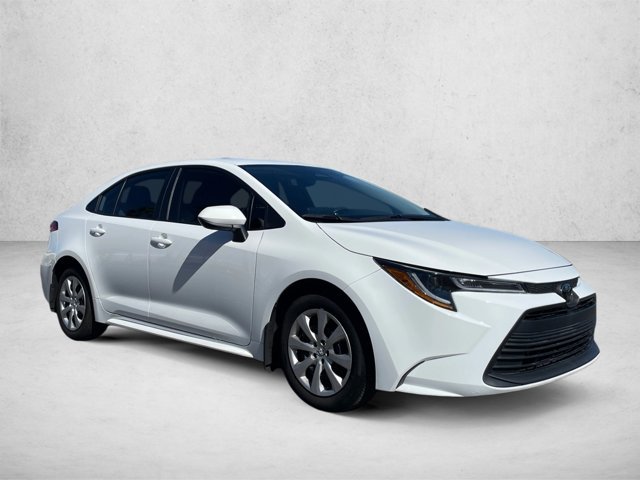 Used 2024 Toyota Corolla LE FWD image 3