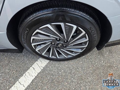 Used 2025 Hyundai Sonata Limited FWD image 14