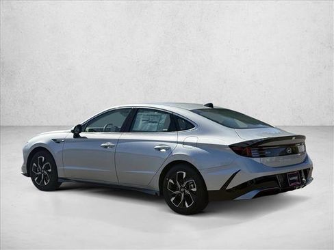 New 2025 Hyundai Sonata SEL image 8