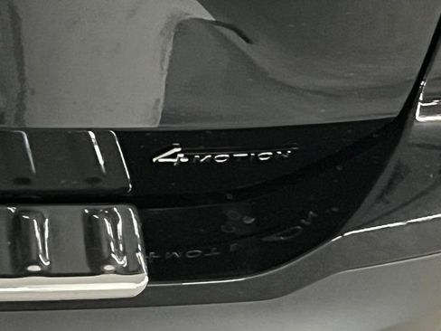 New 2026 Volkswagen Tiguan SE AWD/4WD image 37