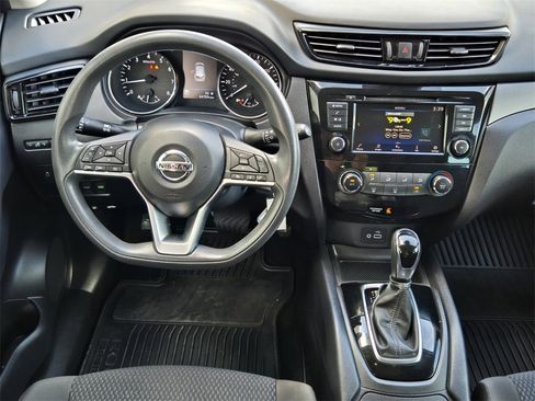 Used 2022 Nissan Rogue Sport S image 23