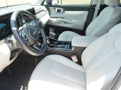 Used 2023 Kia Sorento SX AWD/4WD image 16