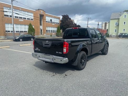Used 2014 Nissan Frontier SV w/ SV Value Truck Package image 5