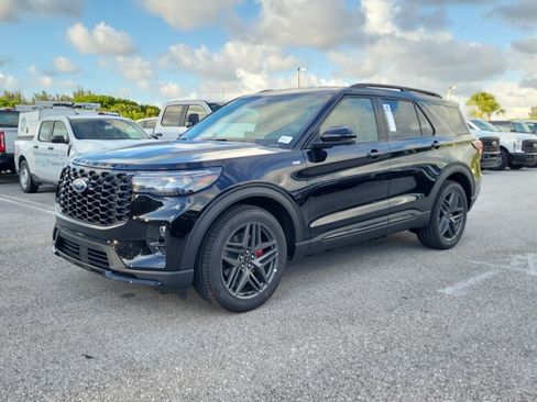 New 2026 Ford Explorer ST-Line w/ ST-Line Street Pack RWD image 4