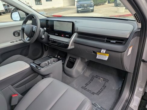 New 2026 Hyundai Ioniq 5 SEL RWD image 21