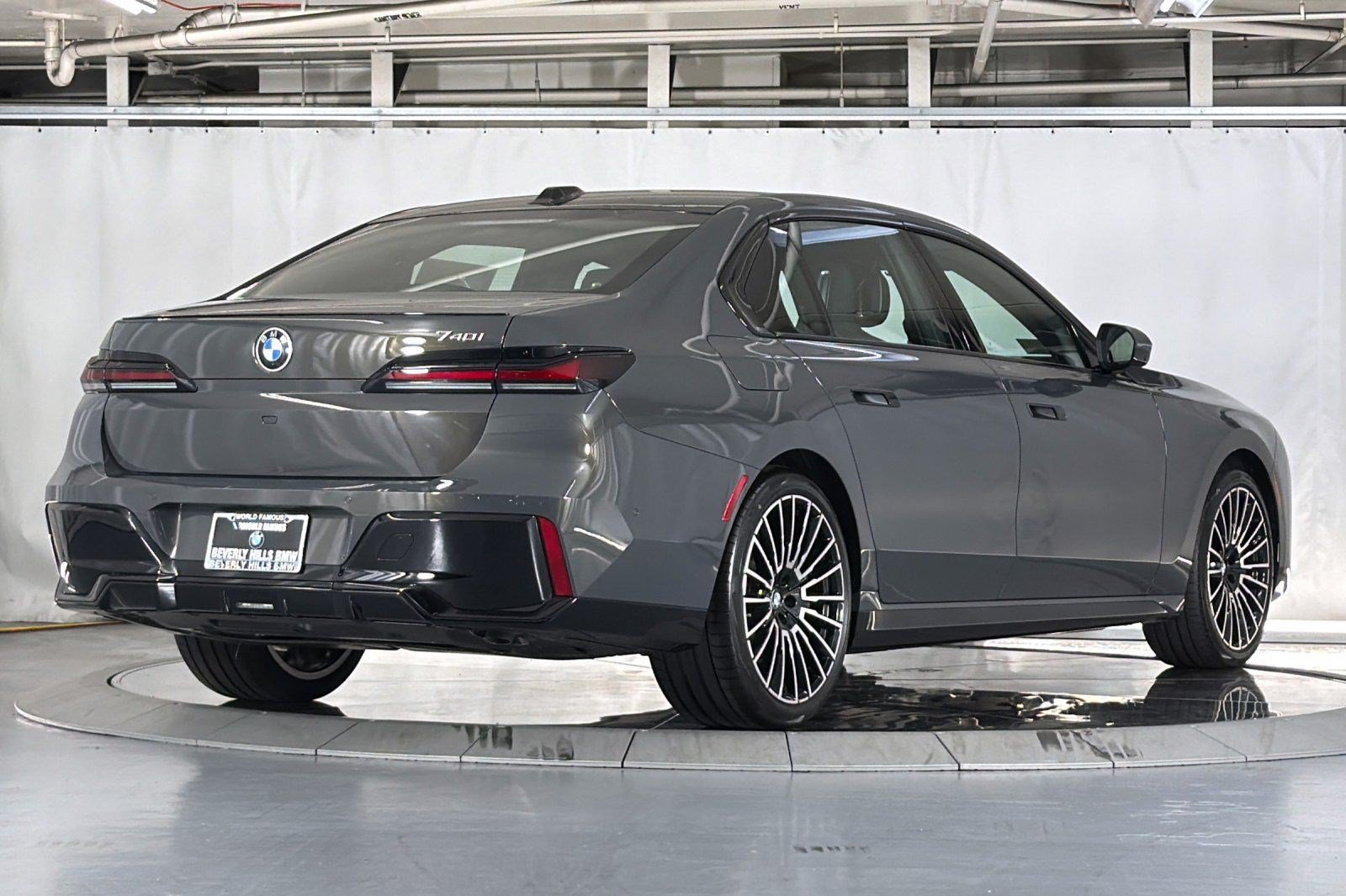 New 2026 BMW 740i RWD image 9