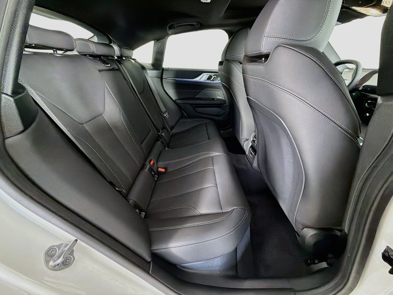 New 2026 BMW i4 xDrive40i w/ Premium Package AWD/4WD image 29