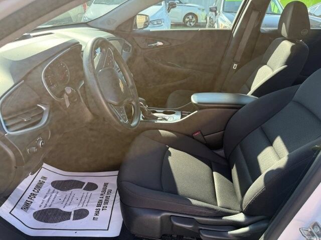 Used 2024 Chevrolet Malibu LS FWD image 11