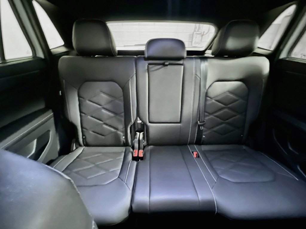 Used 2026 Volkswagen Atlas Cross Sport SE FWD image 31