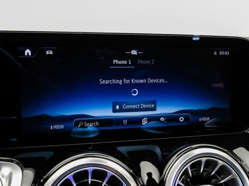 Used 2024 Mercedes-Benz GLB 250 w/ Exclusive Package image 28