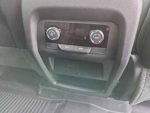 New 2026 Chevrolet Traverse LT image 21