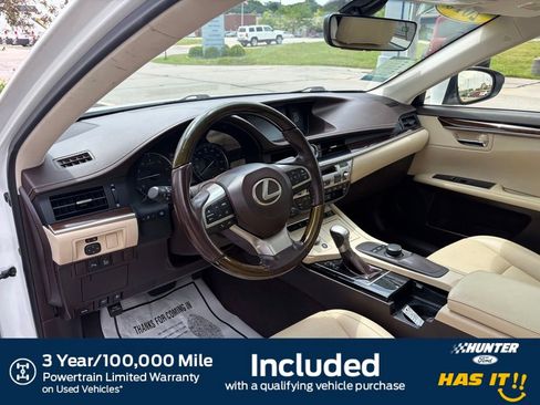 Used 2016 Lexus ES 350 w/ Premium Package w/Wood Trim FWD image 2