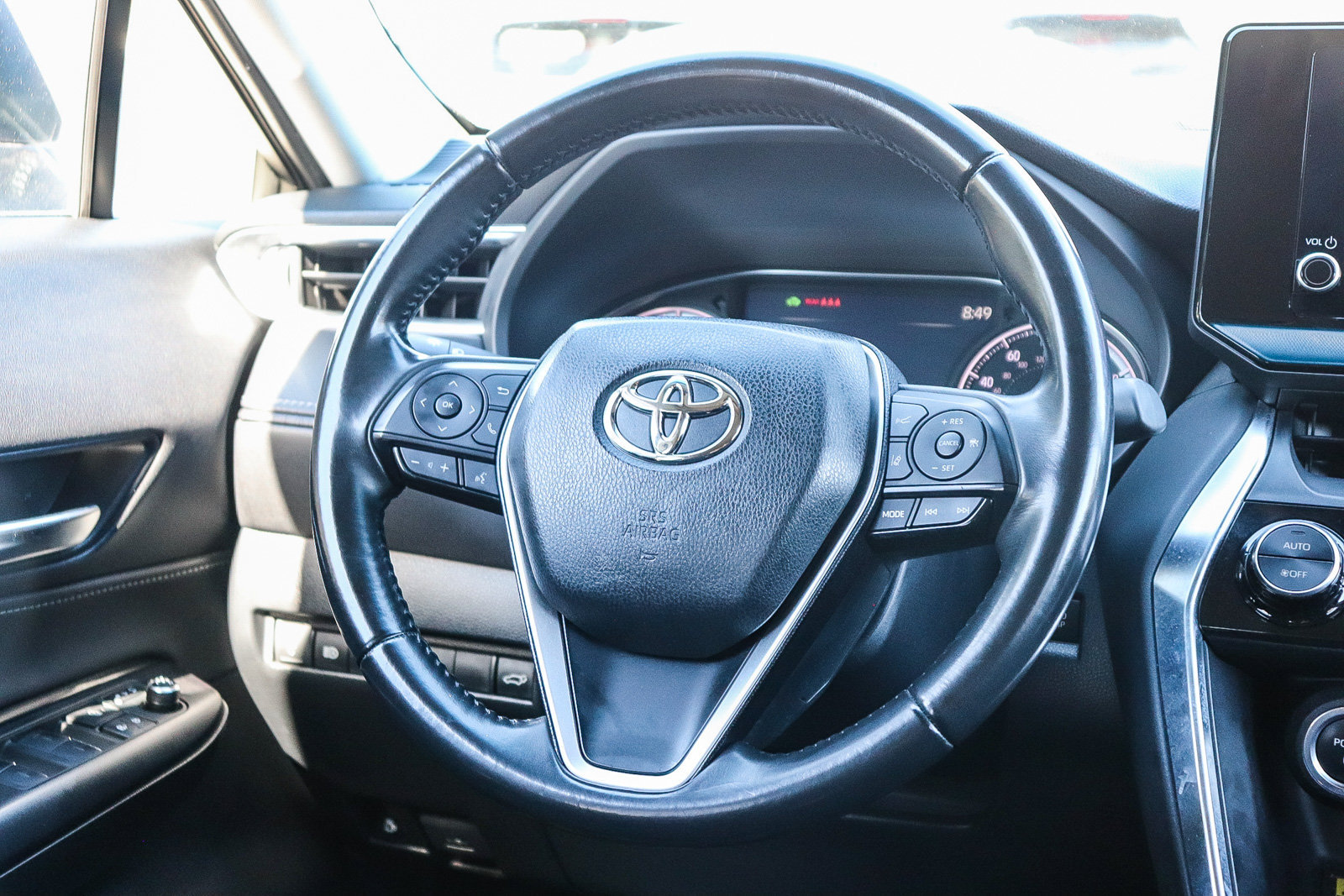 Certified 2024 Toyota Venza LE AWD/4WD image 16