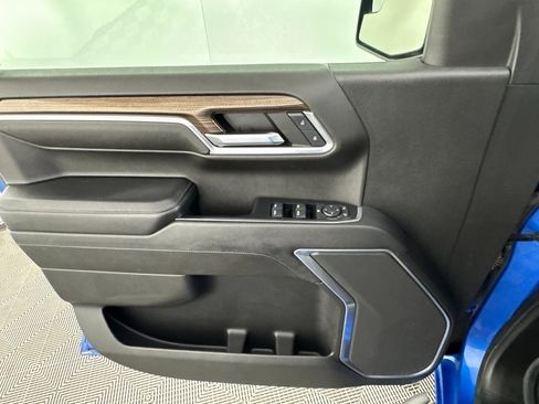 Used 2022 Chevrolet Silverado 1500 LT Trail Boss image 31