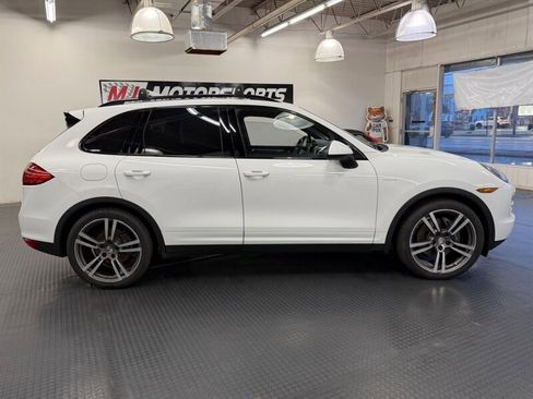 Used 2014 Porsche Cayenne Diesel image 10