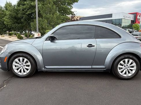 Used 2018 Volkswagen Beetle 2.0T S FWD image 6