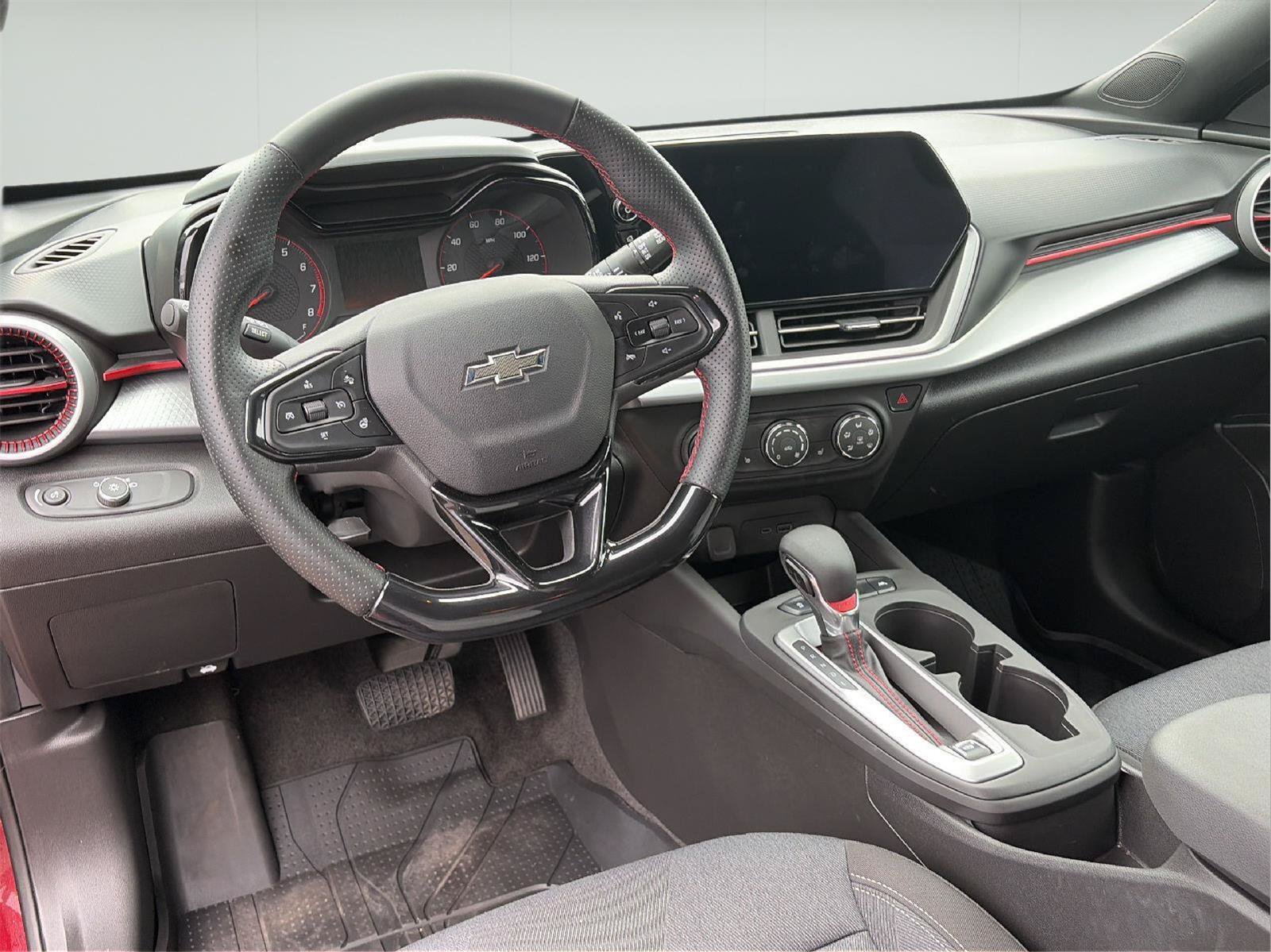 Certified 2024 Chevrolet Trax RS FWD image 20