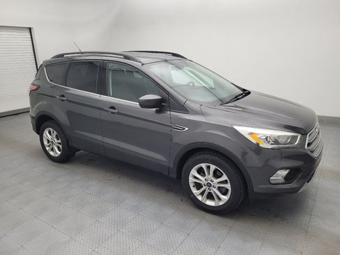 Used 2017 Ford Escape SE w/ Equipment Group 201A FWD image 11
