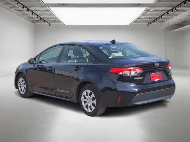 Used 2024 Toyota Corolla LE FWD image 3