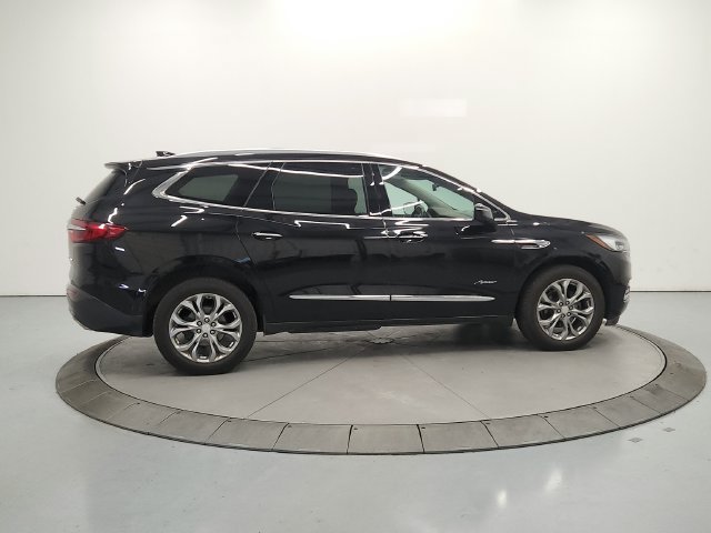 Used 2018 Buick Enclave Avenir w/ Avenir Technology Package FWD image 9