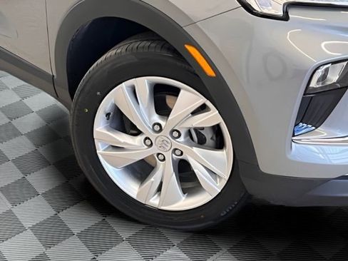 Used 2025 Buick Encore GX Preferred AWD/4WD image 27