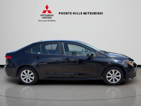 Used 2024 Toyota Corolla LE FWD image 4