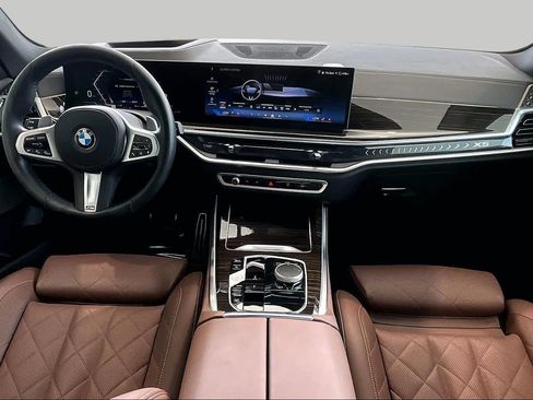 Used 2026 BMW X5 xDrive40i w/ M Sport Package AWD/4WD image 15