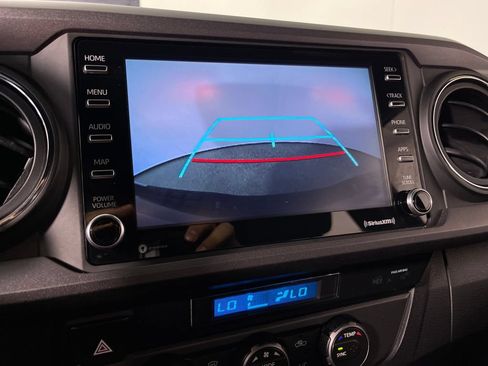 Certified 2023 Toyota Tacoma TRD Off-Road AWD/4WD image 21