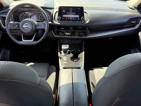 Certified 2024 Nissan Rogue SV FWD image 22