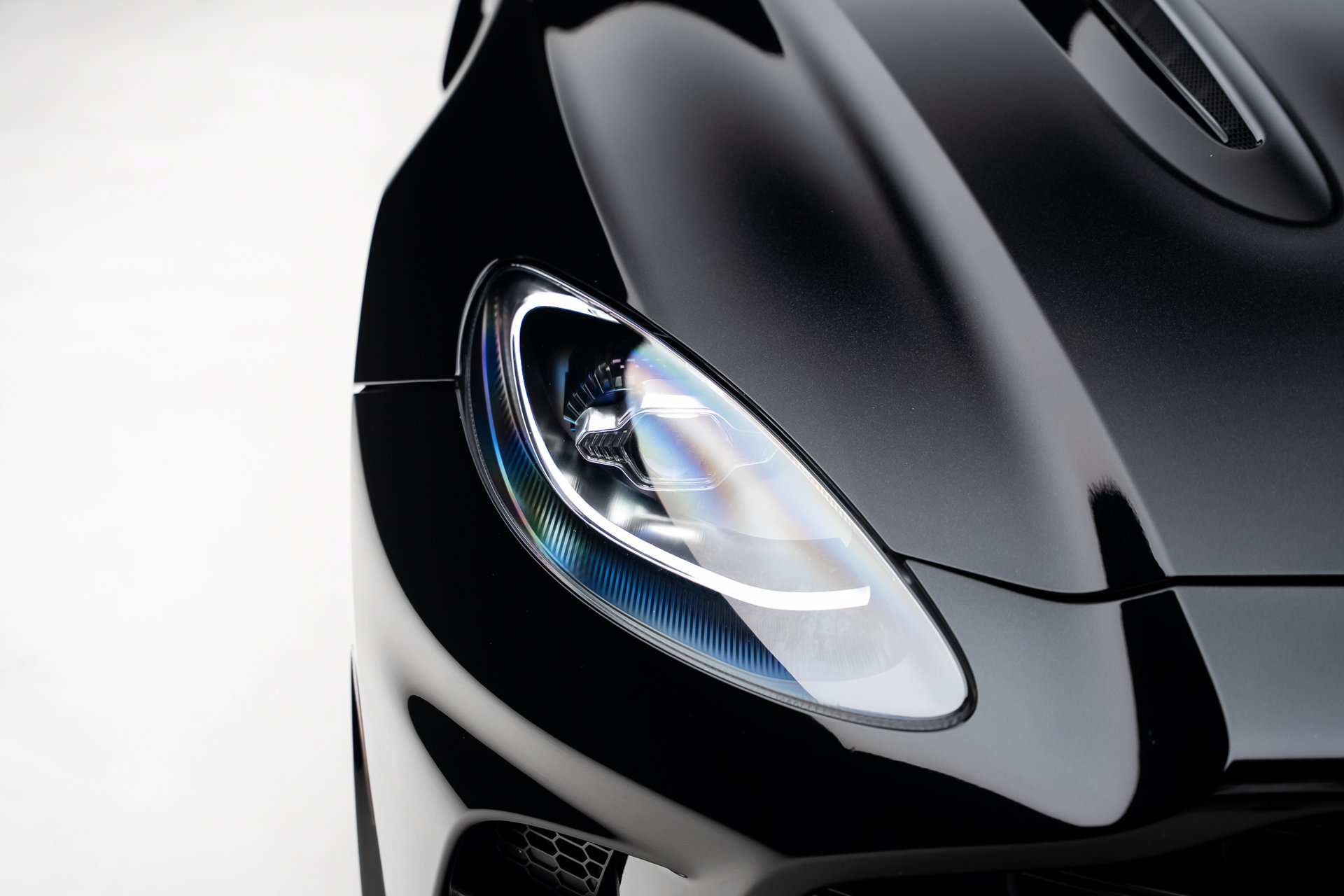 Used 2024 Aston Martin DBX 707 AWD/4WD image 12