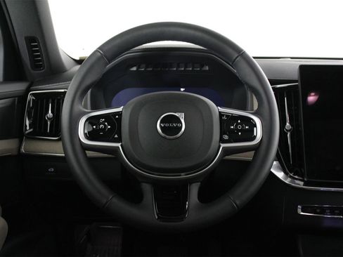 Certified 2025 Volvo XC90 B6 Ultra image 7
