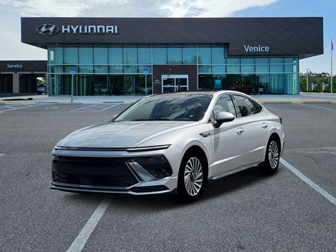 New 2026 Hyundai Sonata SEL FWD image 1