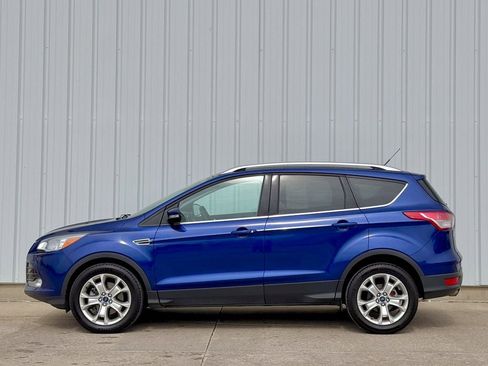 Used 2016 Ford Escape Titanium AWD/4WD image 3
