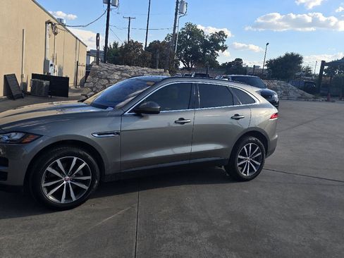 Used 2018 Jaguar F-PACE Prestige AWD/4WD image 1