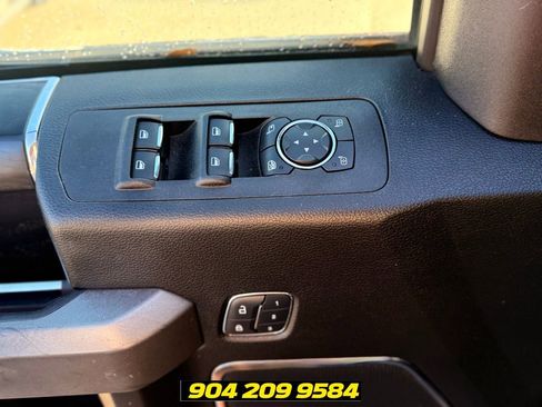 Used 2018 Ford F150 Platinum w/ Equipment Group 701A Luxury AWD/4WD image 13