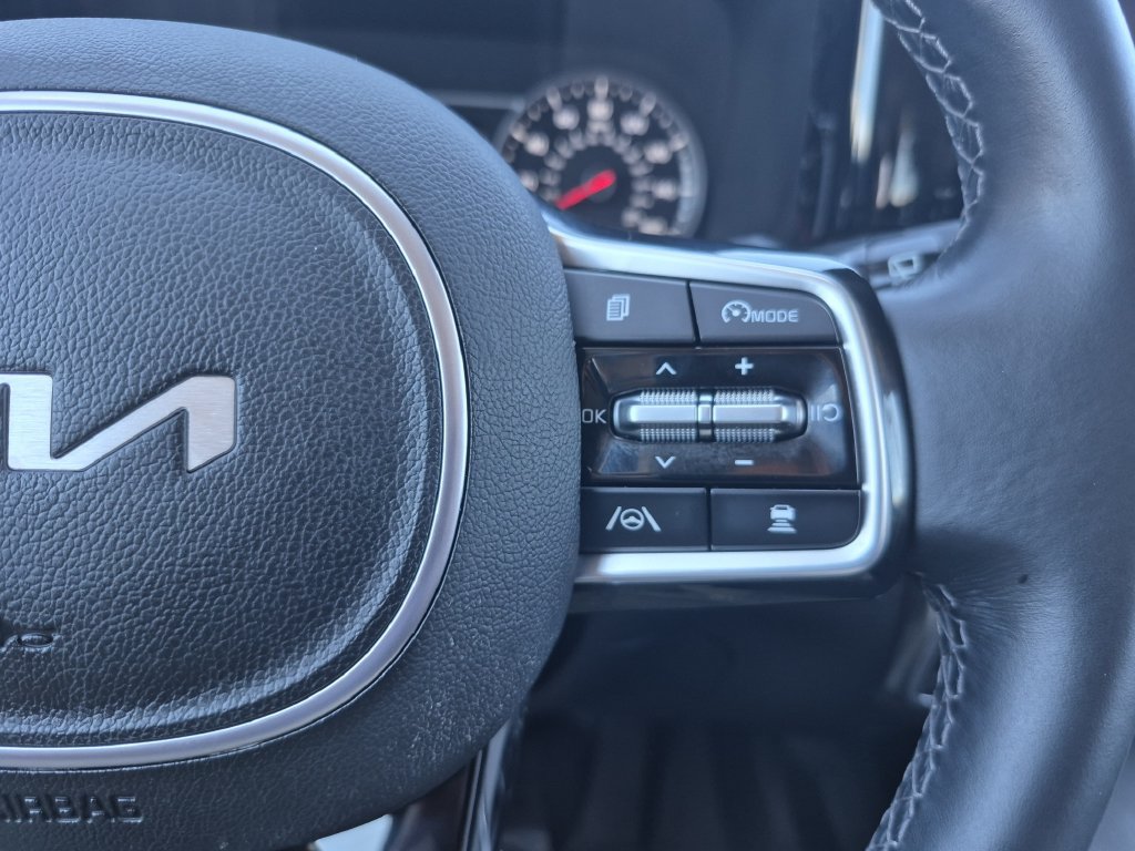 Certified 2023 Kia Sorento X-Line EX AWD/4WD image 20