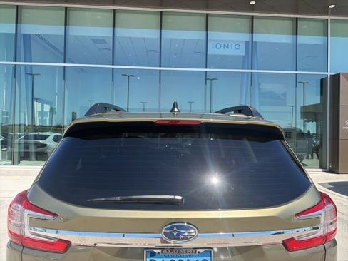 Used 2024 Subaru Ascent Premium w/ Convenience Package image 6