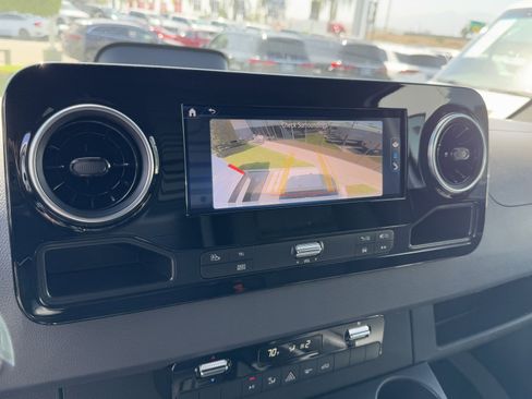 New 2025 Mercedes-Benz Sprinter 2500 image 31