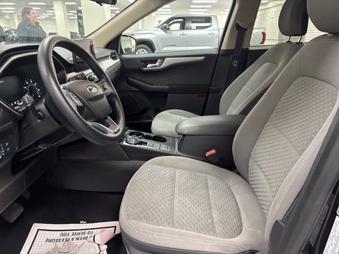 Certified 2024 Toyota Corolla Cross XLE image 59