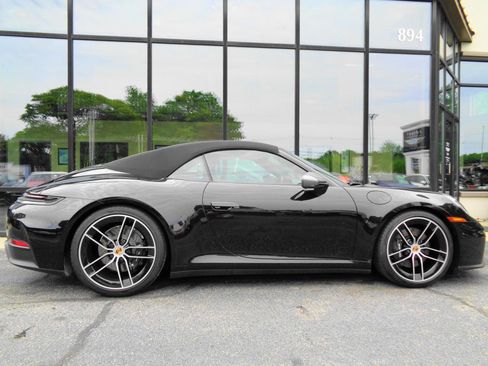 Used 2026 Porsche 911 Carrera T RWD image 13