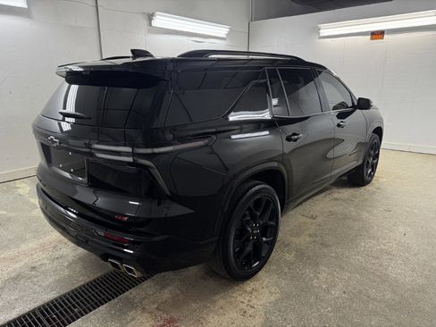 Used 2024 Chevrolet Traverse RS w/ LPO, Floor Liner Package AWD/4WD image 10